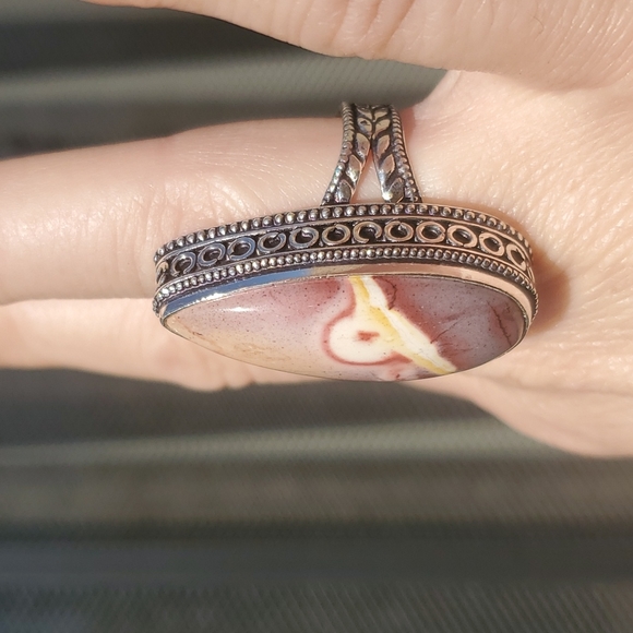 New Oversized Mookaite Jasper 925 Silver Statement Ring. - Picture 6 of 16